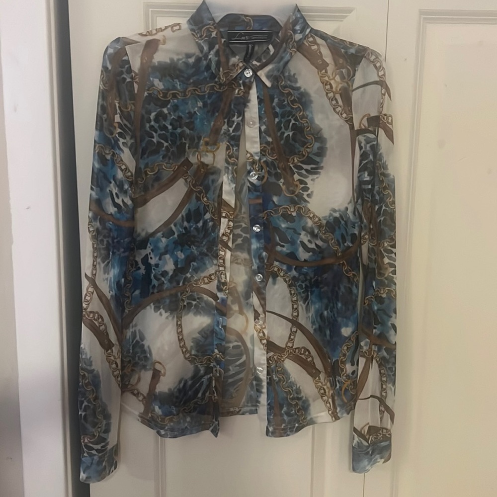 See through button up shirt 95%POLYESTER 5%SPANDEX🔥